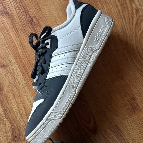 ADIDAS shoes | women’s sz 7.5 - Picture 3 of 7